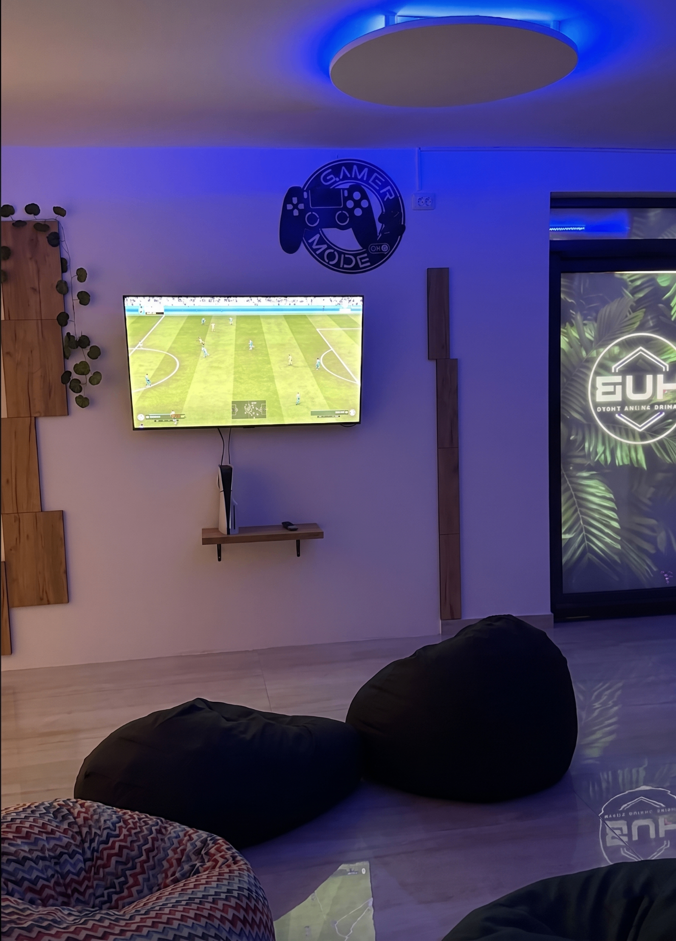 HUB PS5 lounge